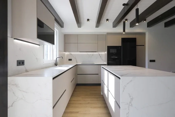 hero-home-proyectos-ceramica-cocina-03